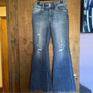 Women’s BKE Kancan Signature Kurvy Mid-rise Flare Size 28